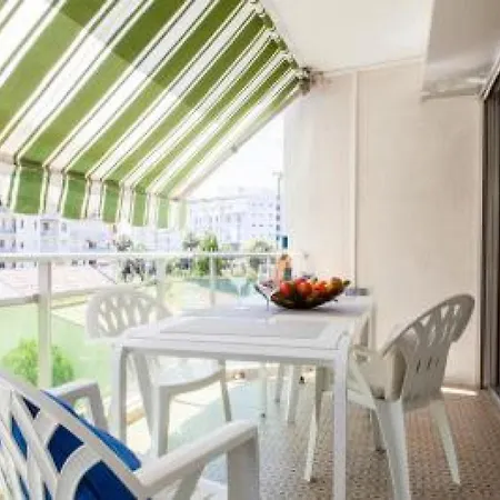 Sleeps 3 Wifi T692735 Cannes